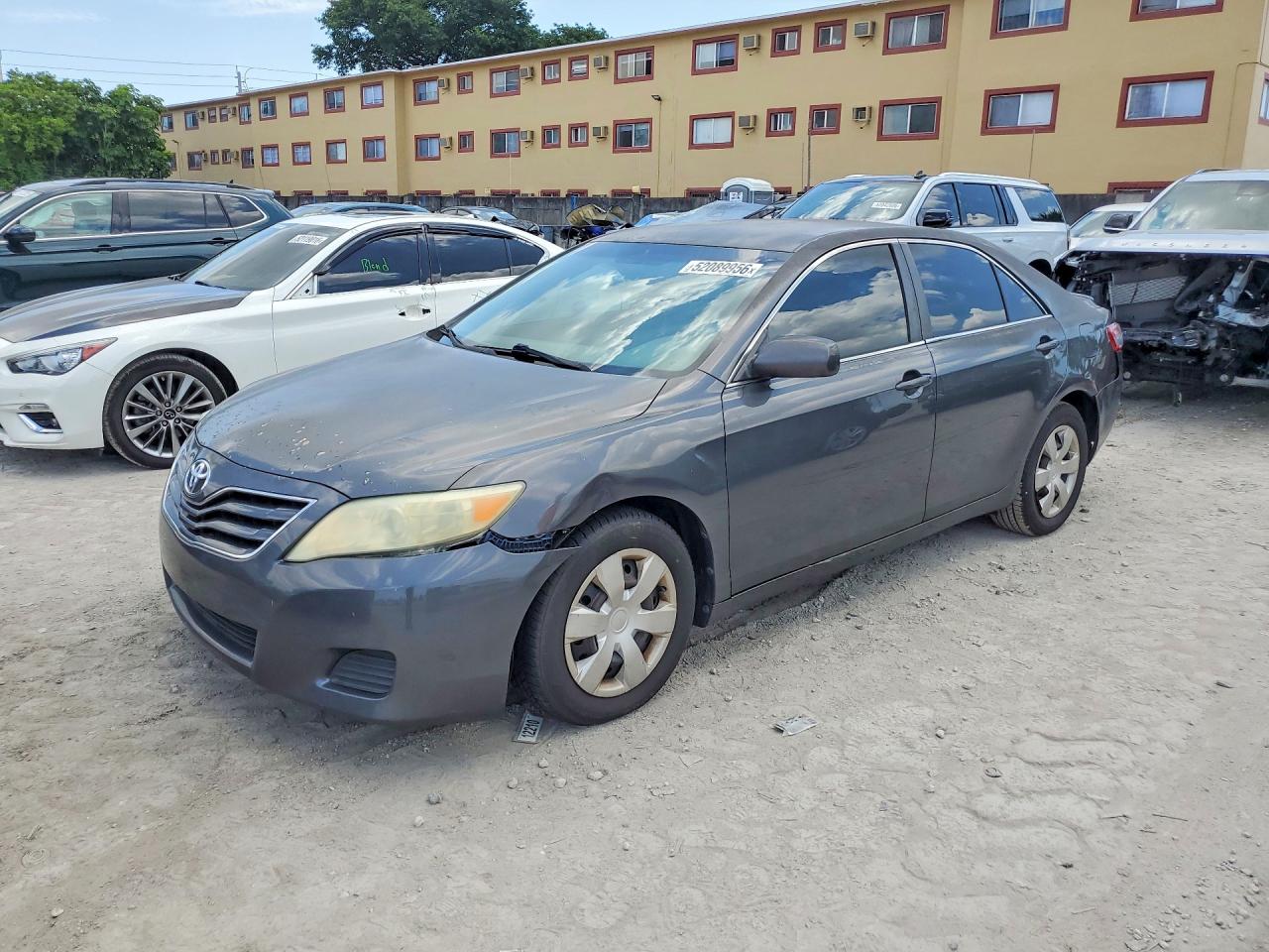 2010 TOYOTA CAMRY