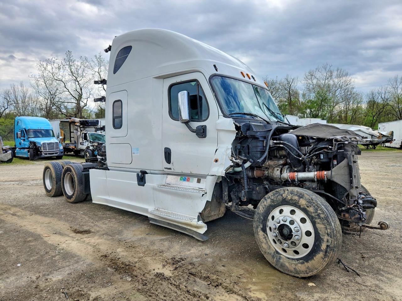 2016 FREIGHTLINER CASCADIA 125