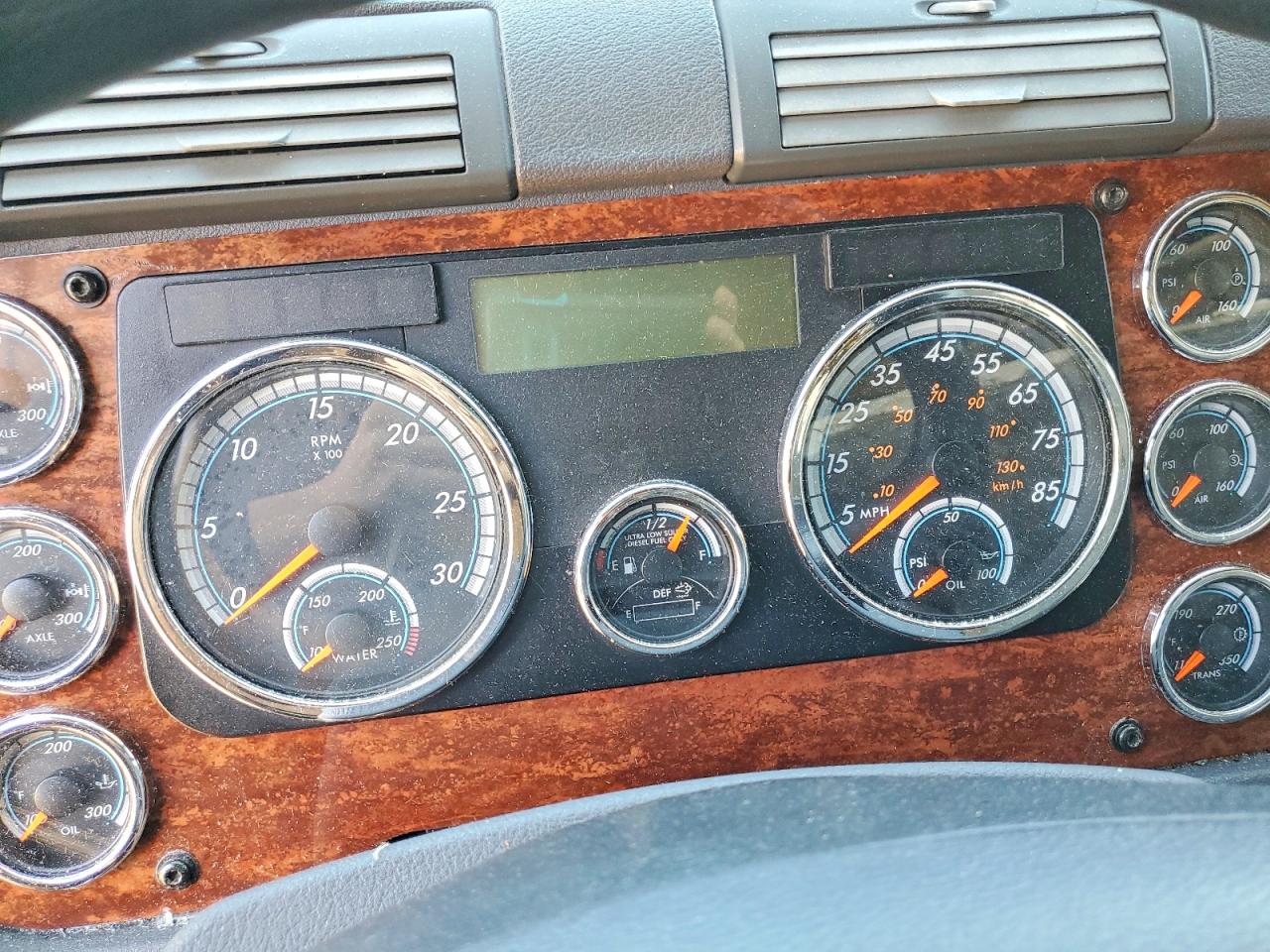2016 FREIGHTLINER CASCADIA 125 photo 15
