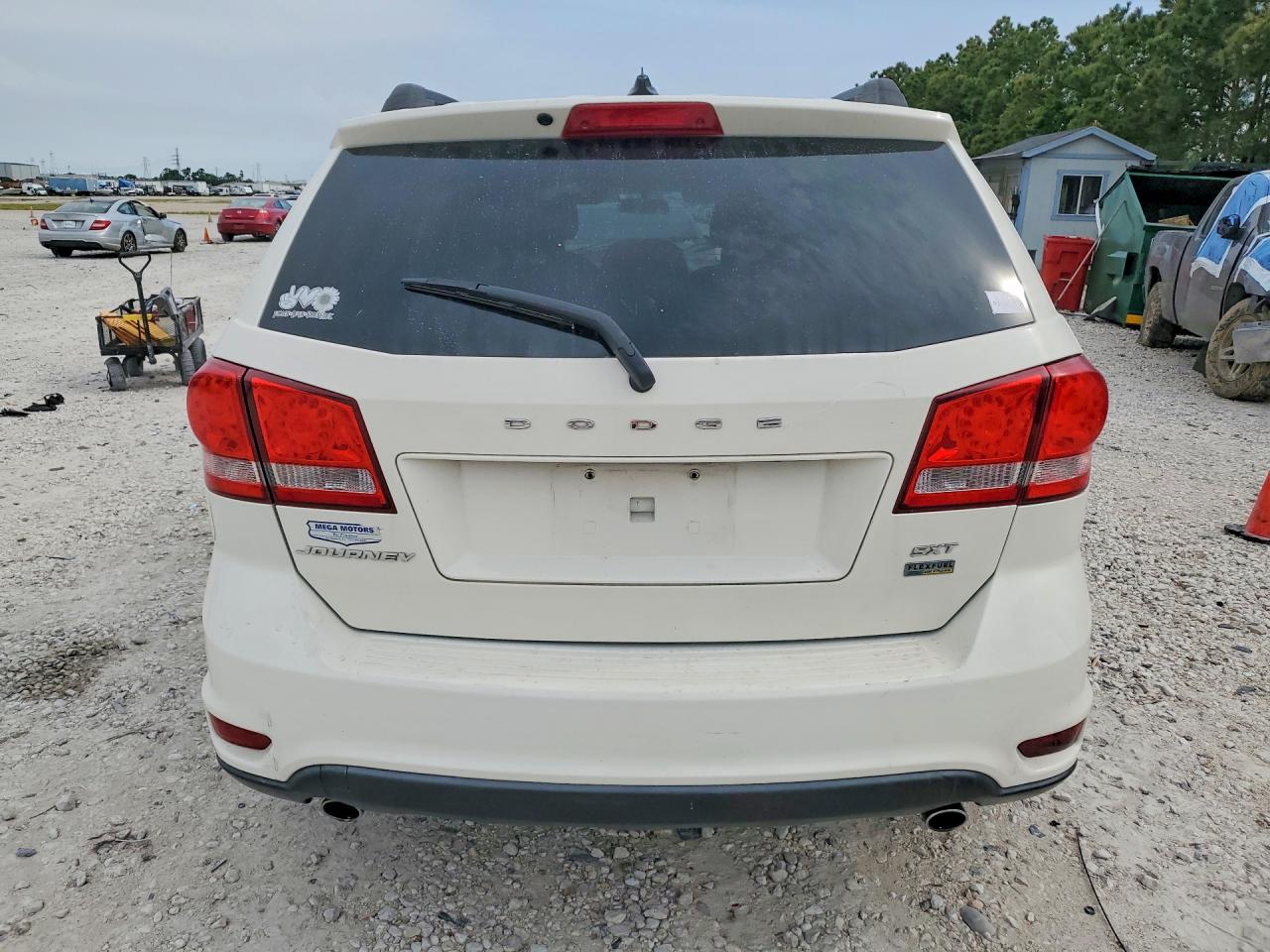 2015 DODGE JOURNEY SXT photo 11