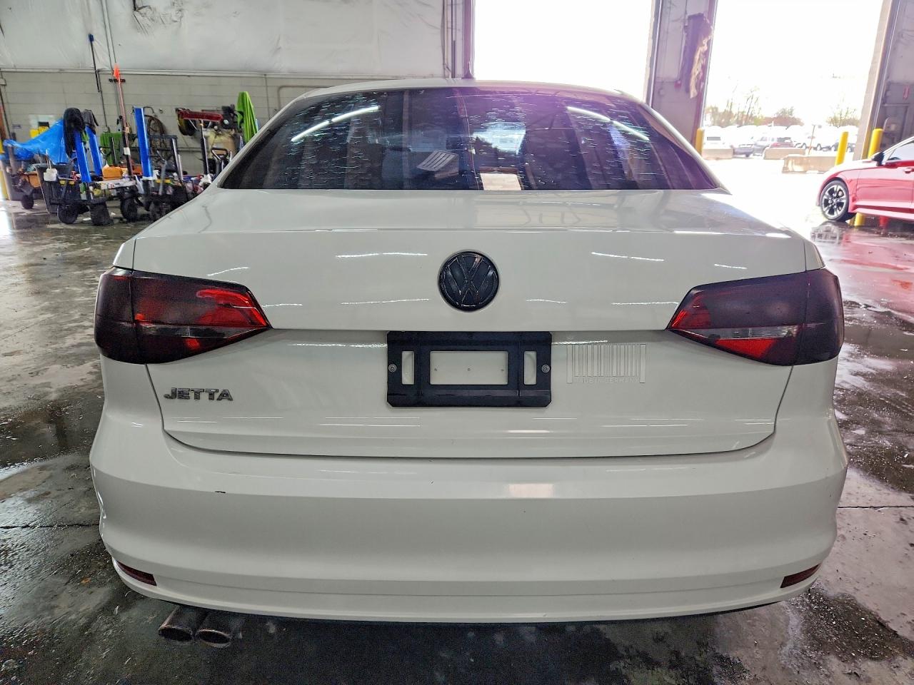 2015 VOLKSWAGEN JETTA BASE photo 11