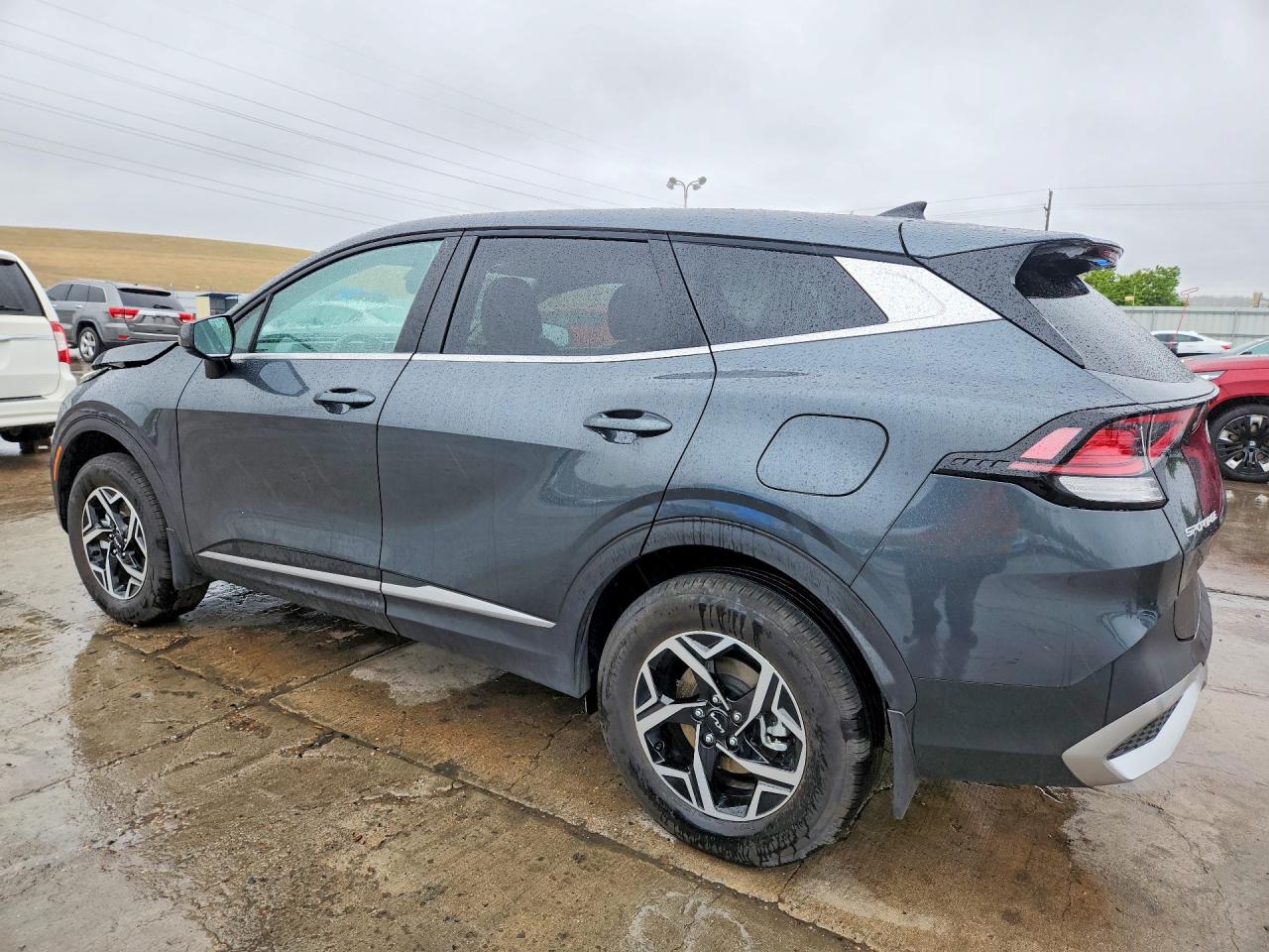 2025 KIA SPORTAGE LX photo 3