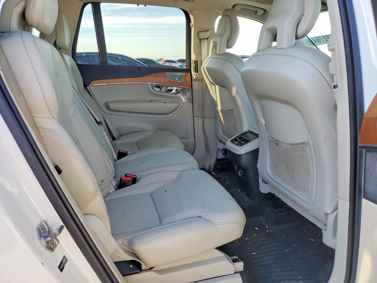 2018 VOLVO XC90 T6 photo 28