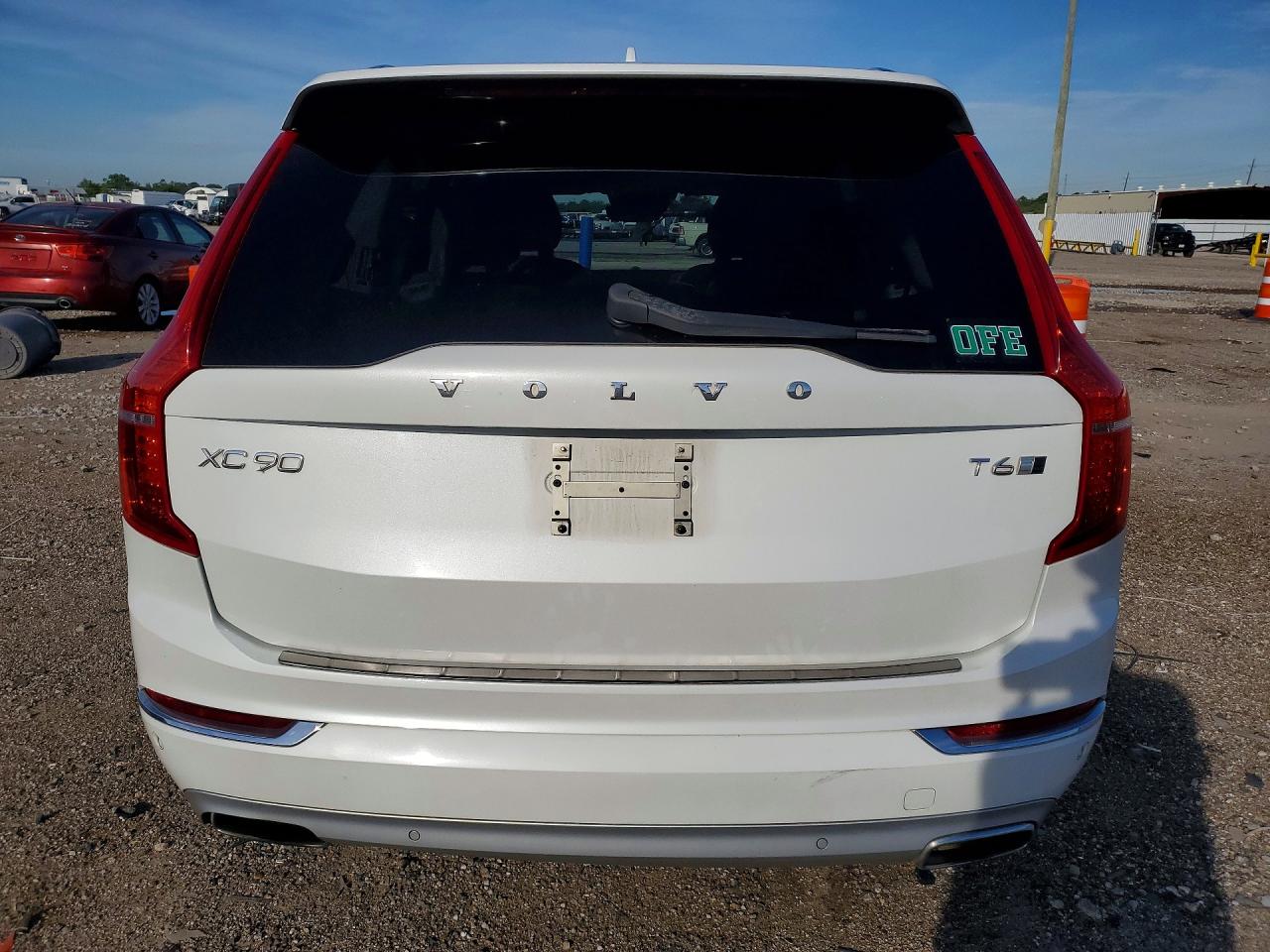 2018 VOLVO XC90 T6 photo 16