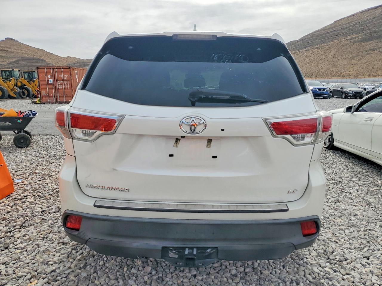 2016 TOYOTA HIGHLANDER photo 6