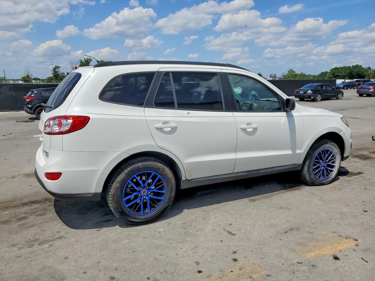 2010 HYUNDAI SANTA FE GLS photo 5