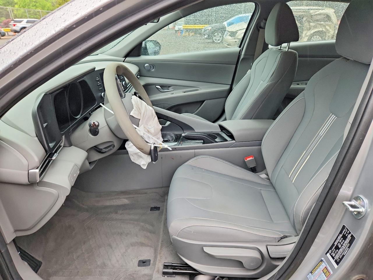 2022 HYUNDAI ELANTRA SEL photo 13