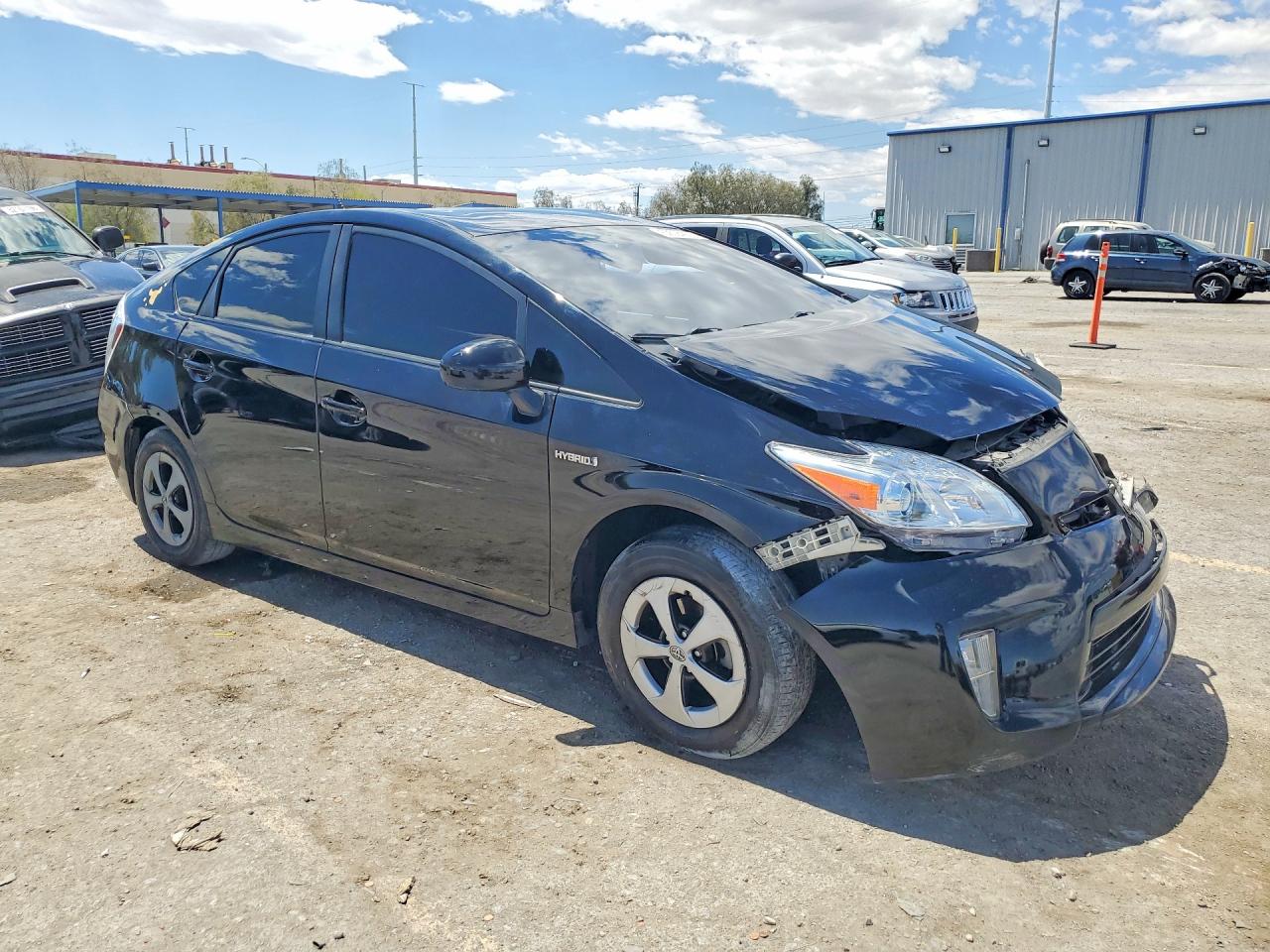 2015 TOYOTA PRIUS TWO photo 7
