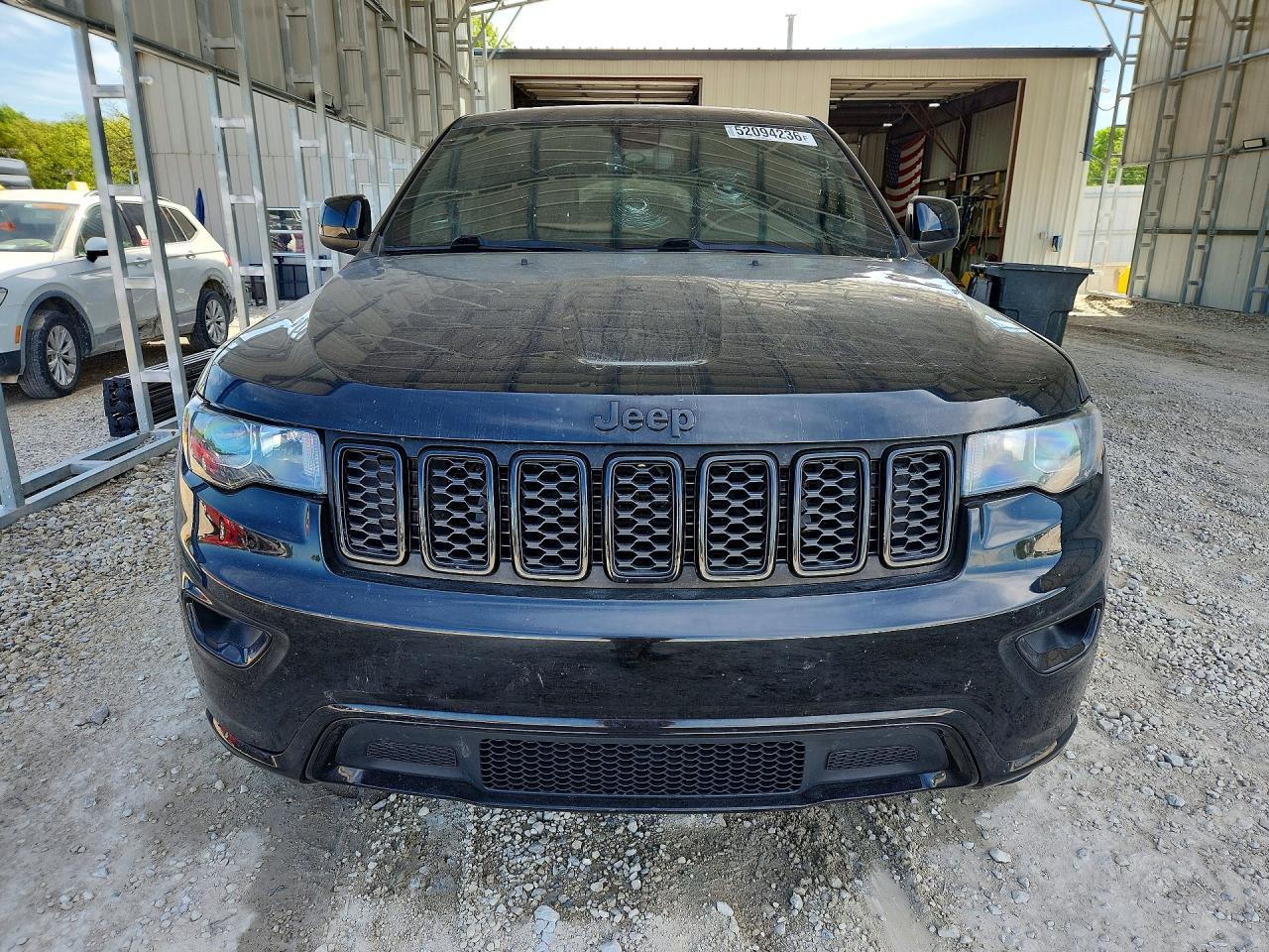 2019 JEEP GRAND CHEROKEE LAREDO photo 9