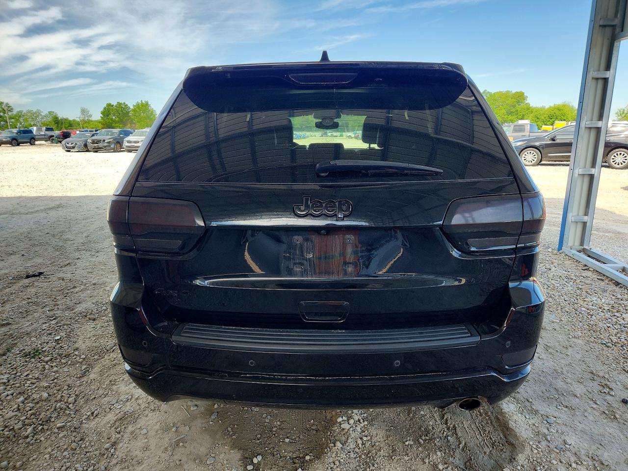 2019 JEEP GRAND CHEROKEE LAREDO photo 11
