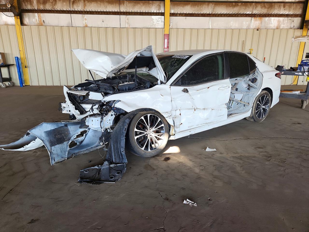 2018 TOYOTA CAMRY