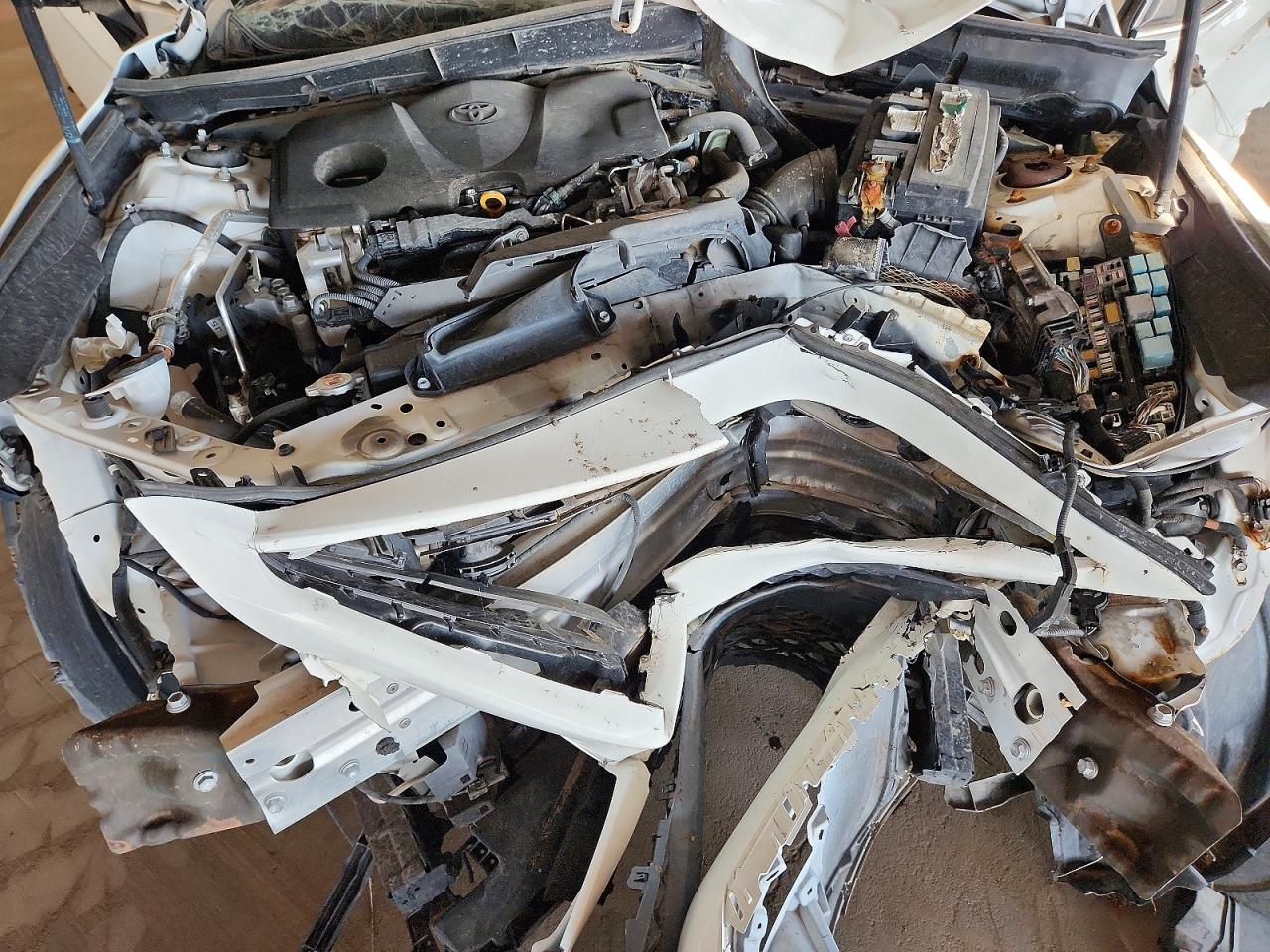 2018 TOYOTA CAMRY SE photo 11