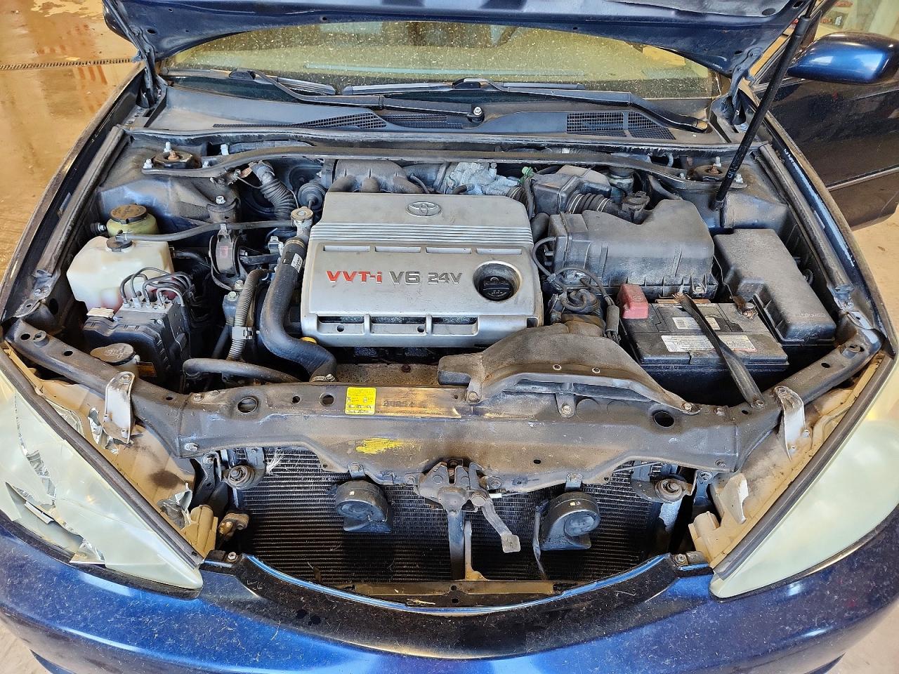 2004 TOYOTA CAMRY XLE V6 photo 21