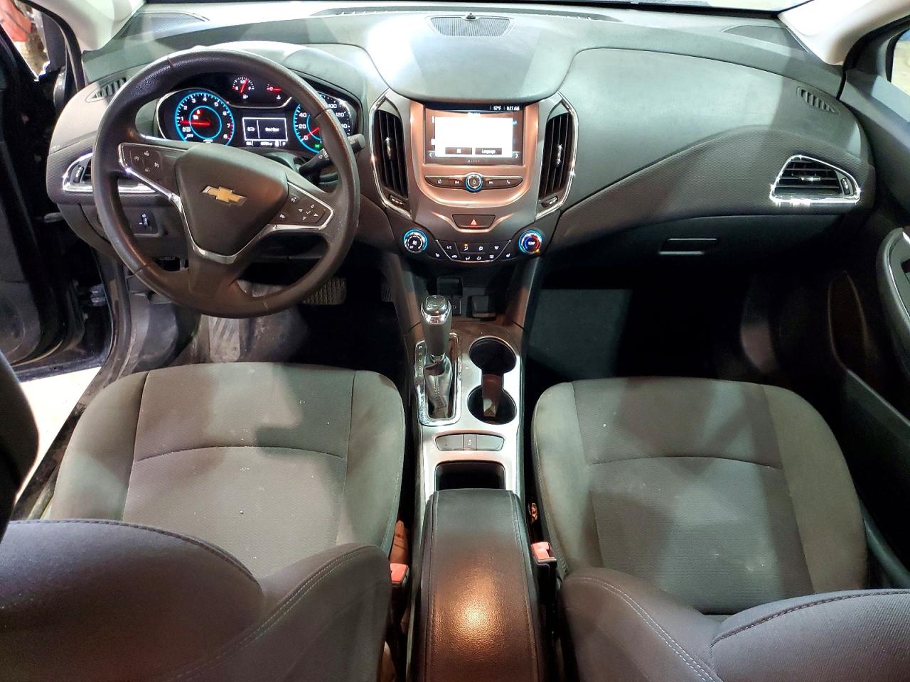 2017 CHEVROLET CRUZE LT photo 15