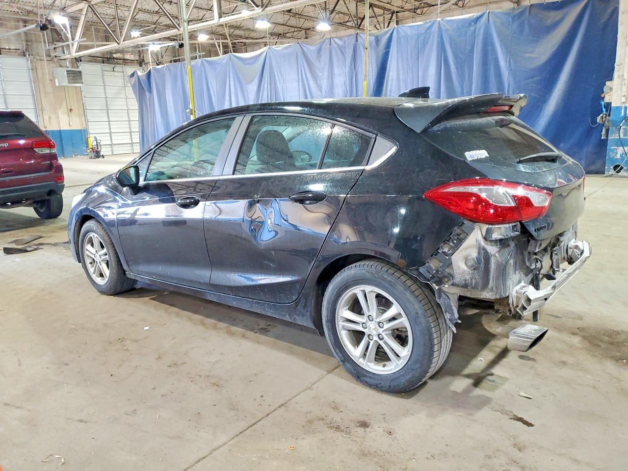 2017 CHEVROLET CRUZE LT photo 3