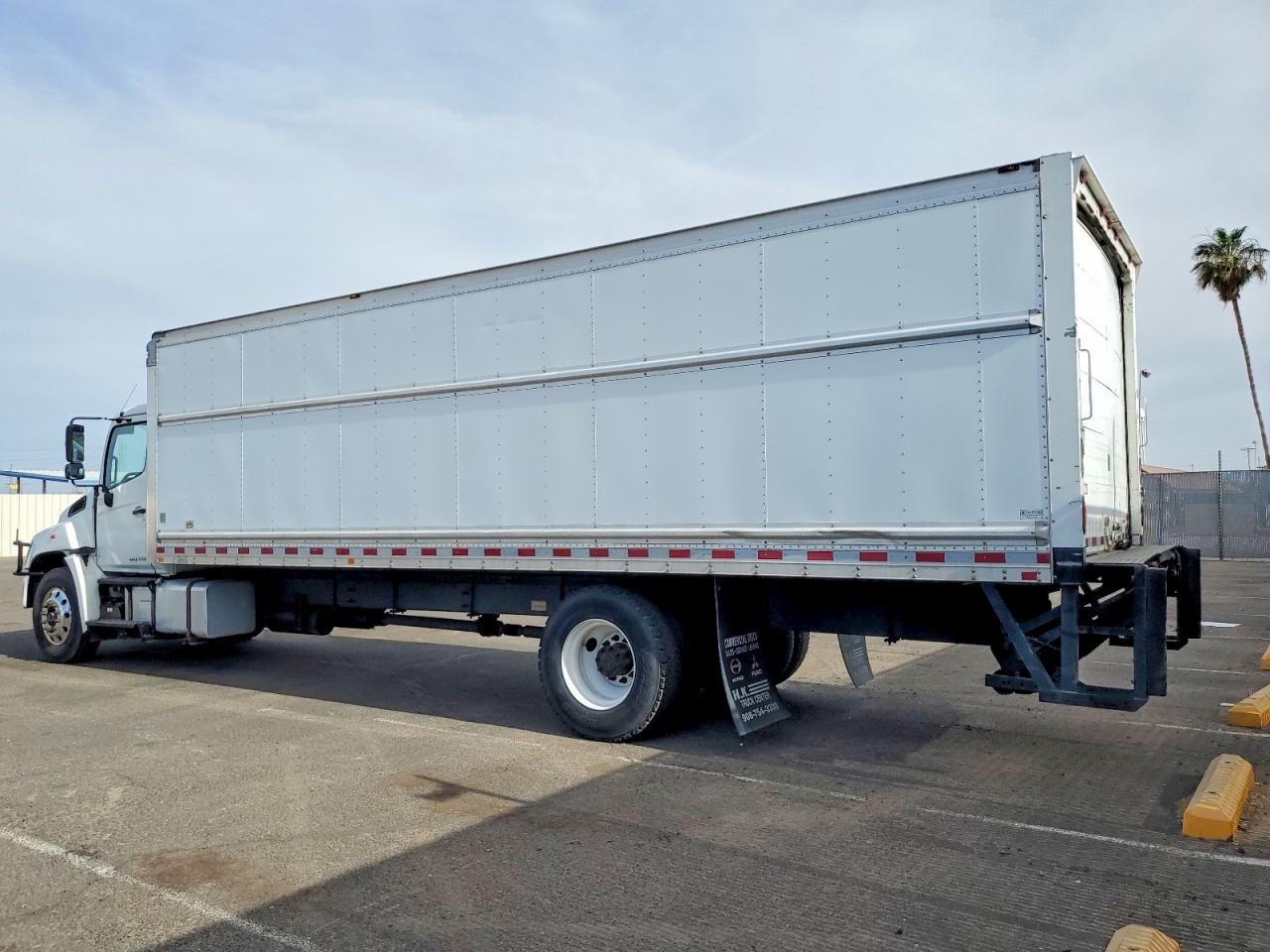 2016 HINO 258/268 BOX TRUCK photo 7