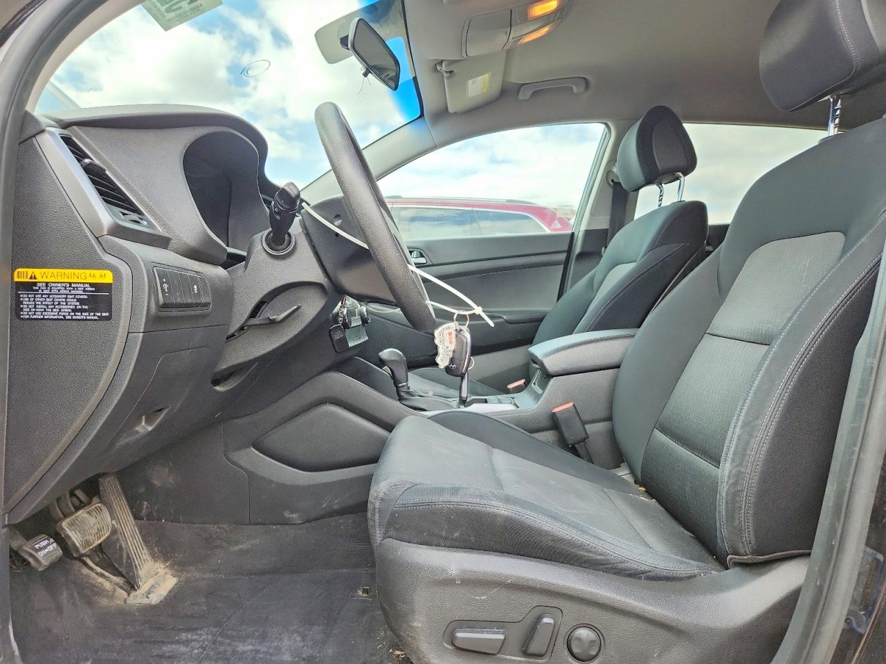 2016 HYUNDAI TUCSON SE photo 7