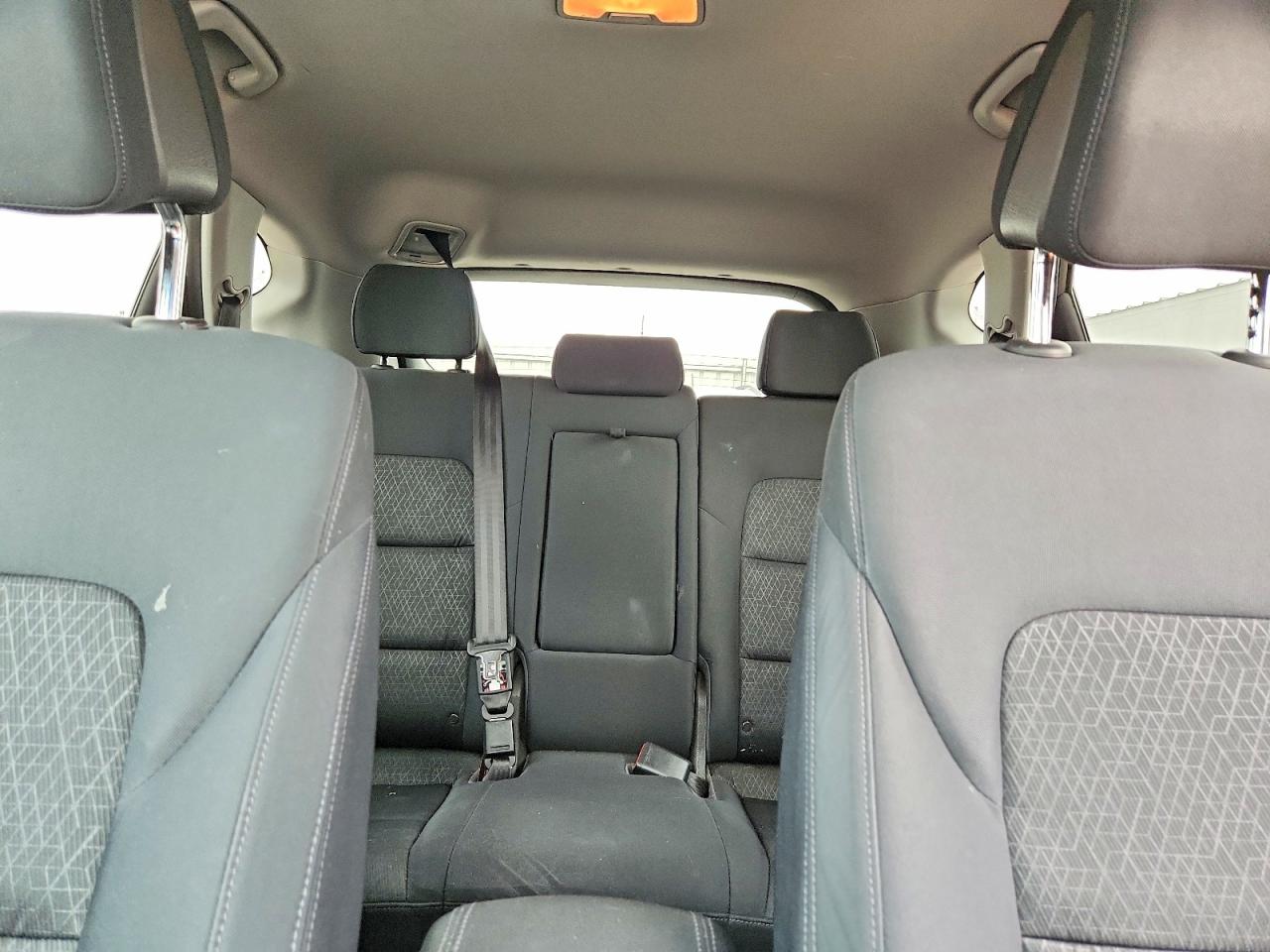 2016 HYUNDAI TUCSON SE photo 10