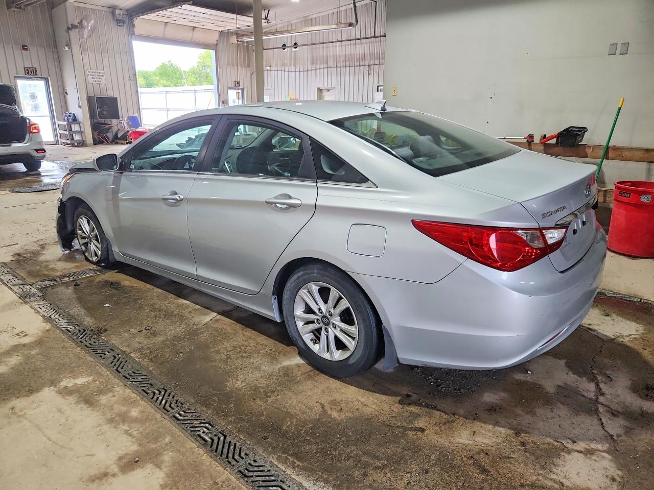2012 HYUNDAI SONATA GLS photo 3