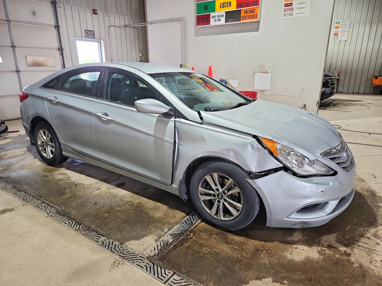 2012 HYUNDAI SONATA GLS photo 7