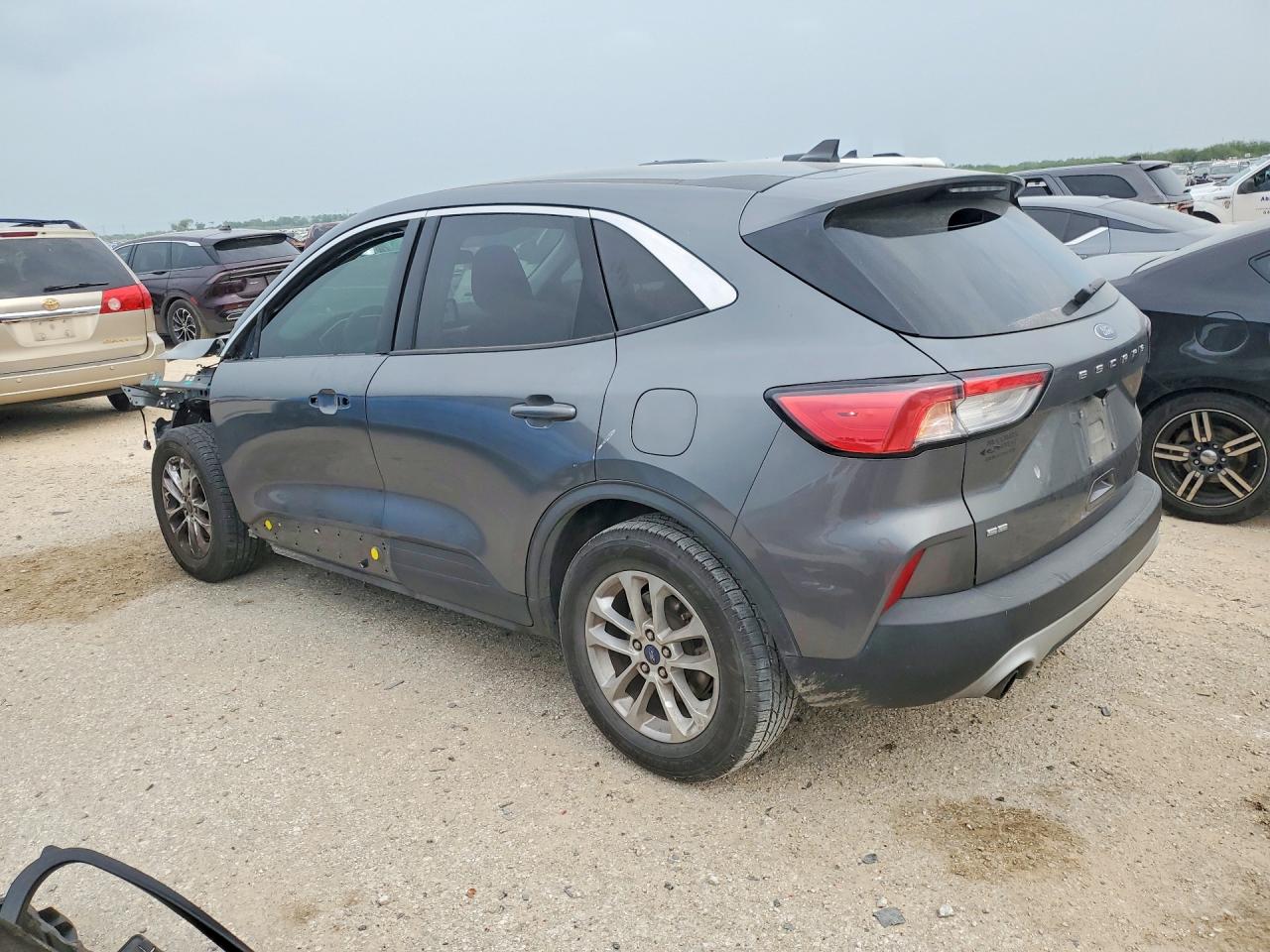 2022 FORD ESCAPE SE photo 3