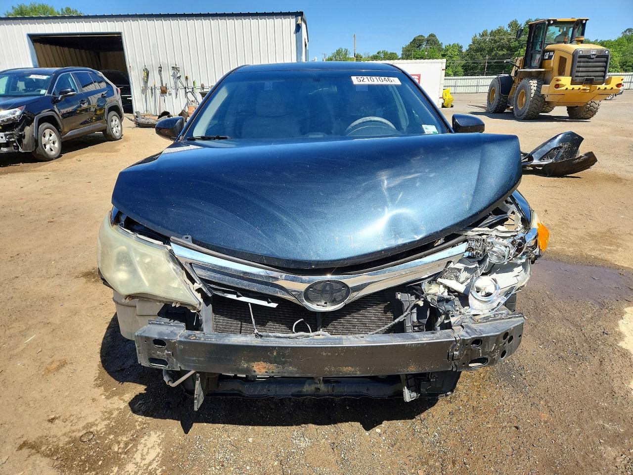 2014 TOYOTA CAMRY LE photo 9
