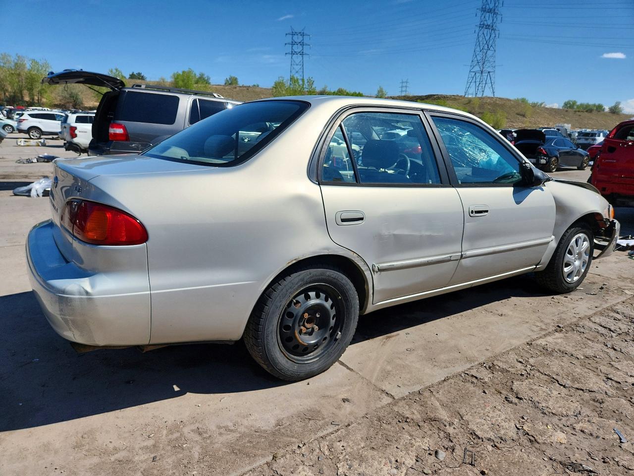 2001 TOYOTA COROLLA LE photo 5