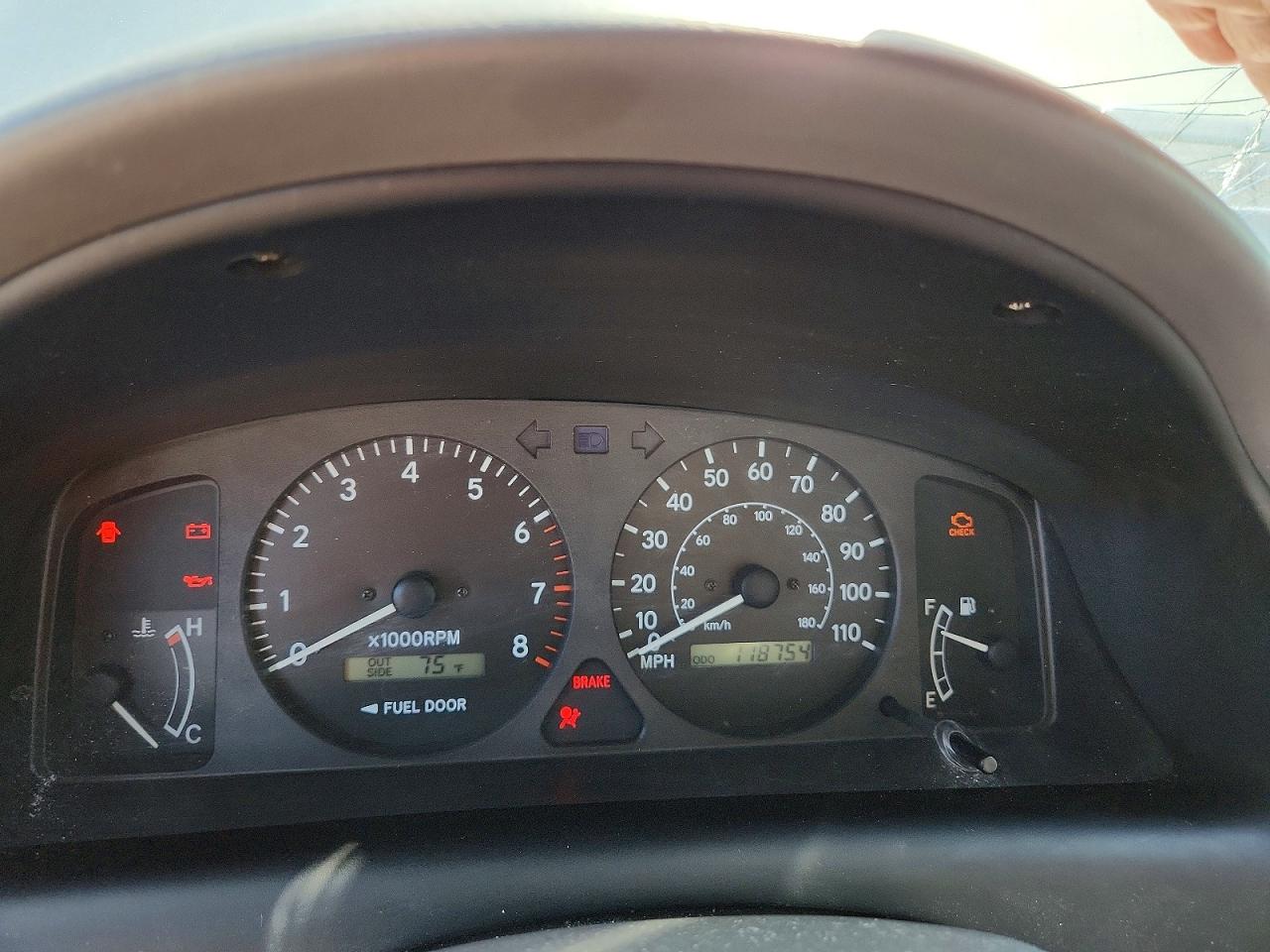 2001 TOYOTA COROLLA LE photo 17