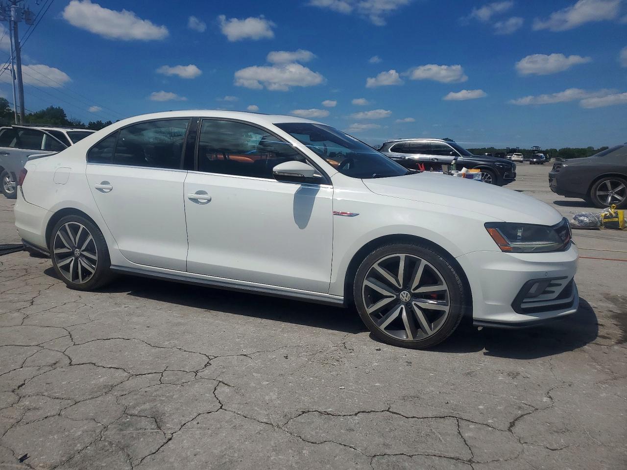 2018 VOLKSWAGEN JETTA GLI photo 7