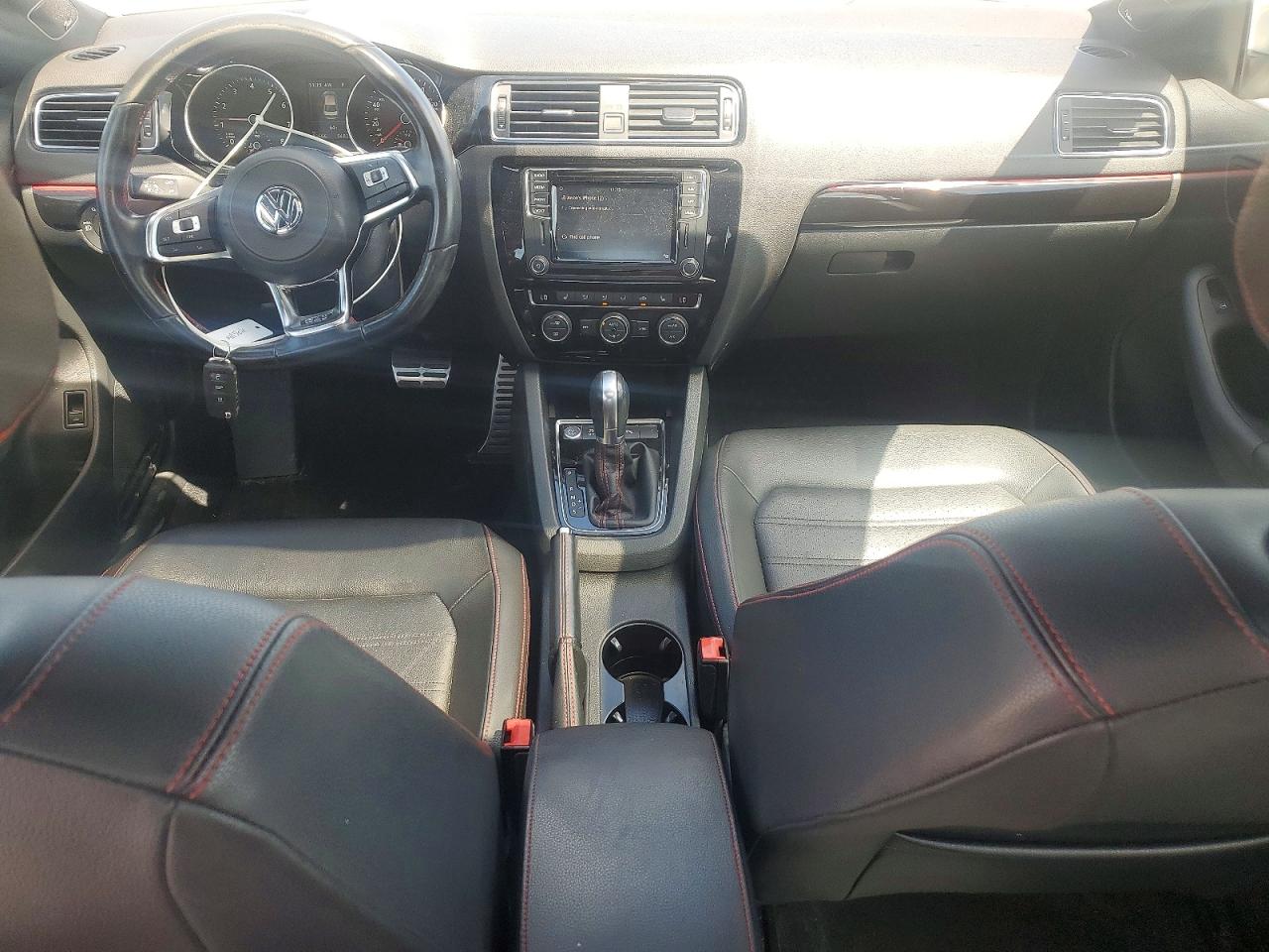 2018 VOLKSWAGEN JETTA GLI photo 15