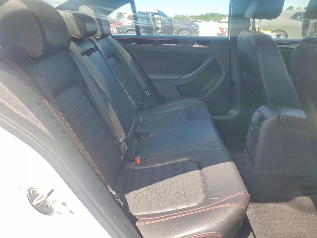 2018 VOLKSWAGEN JETTA GLI photo 19