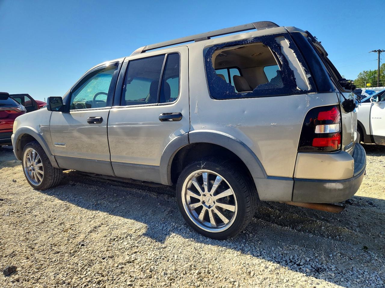 2006 FORD EXPLORER XLT photo 4