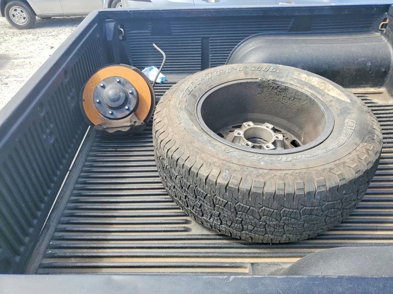2001 TOYOTA TACOMA DOUBLE CAB photo 12