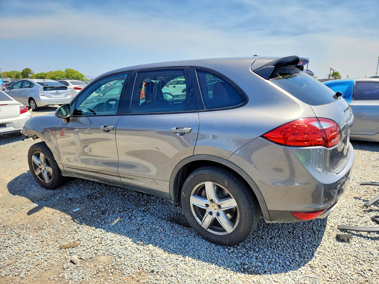 2012 PORSCHE CAYENNE photo 4