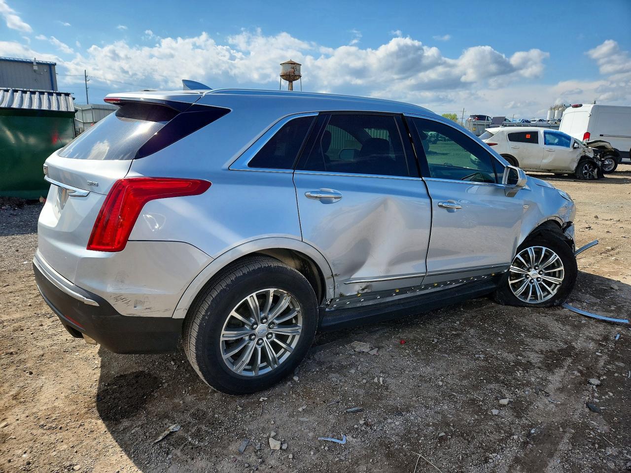 2017 CADILLAC XT5 LUXURY photo 5