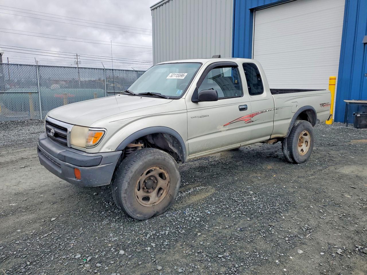 2000 TOYOTA TACOMA