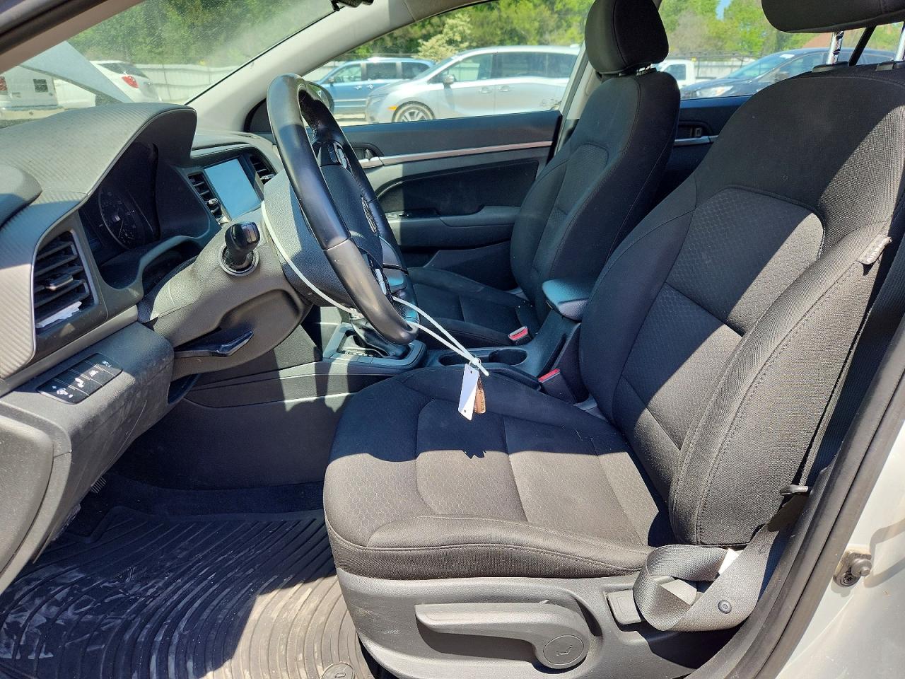 2019 HYUNDAI ELANTRA VALUE EDITION photo 19