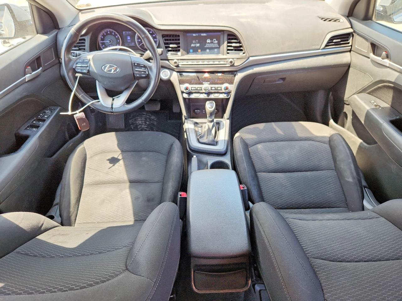 2019 HYUNDAI ELANTRA VALUE EDITION photo 22