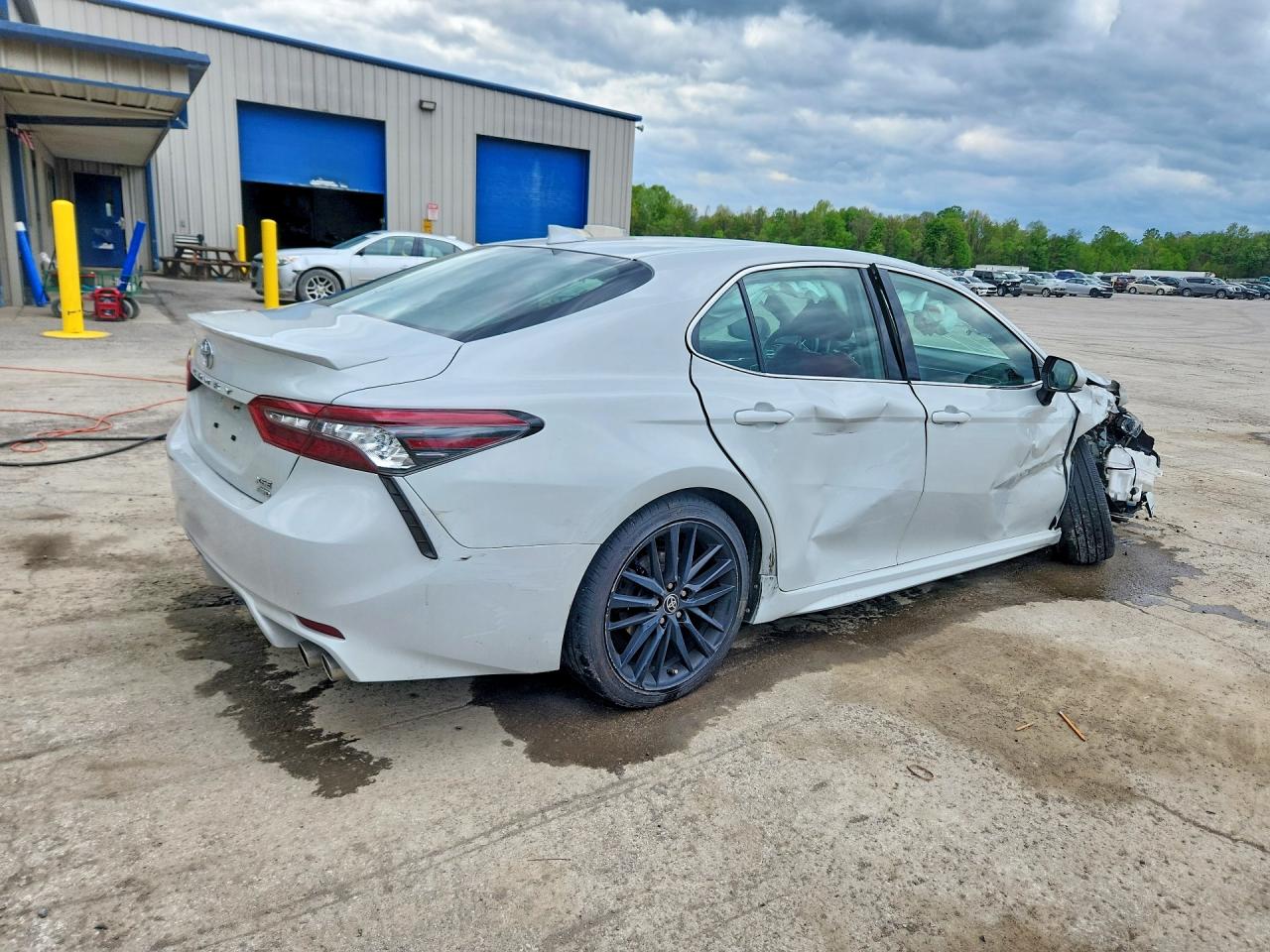 2023 TOYOTA CAMRY XSE photo 5
