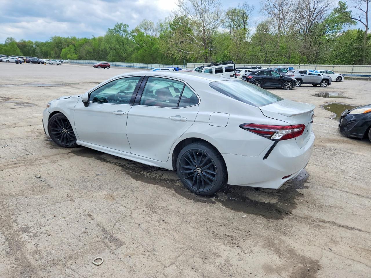 2023 TOYOTA CAMRY XSE photo 3