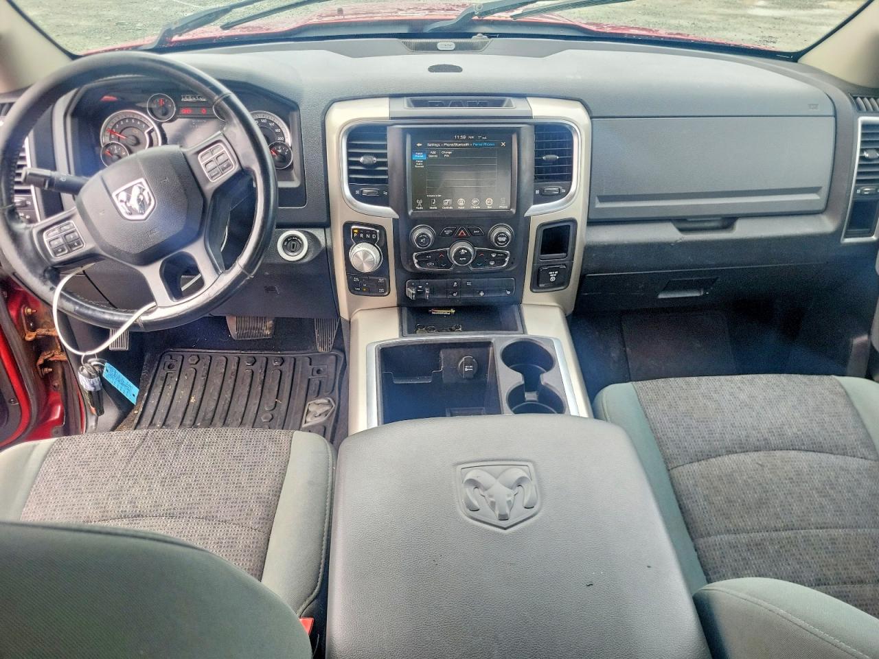 2015 RAM 1500 SLT photo 15