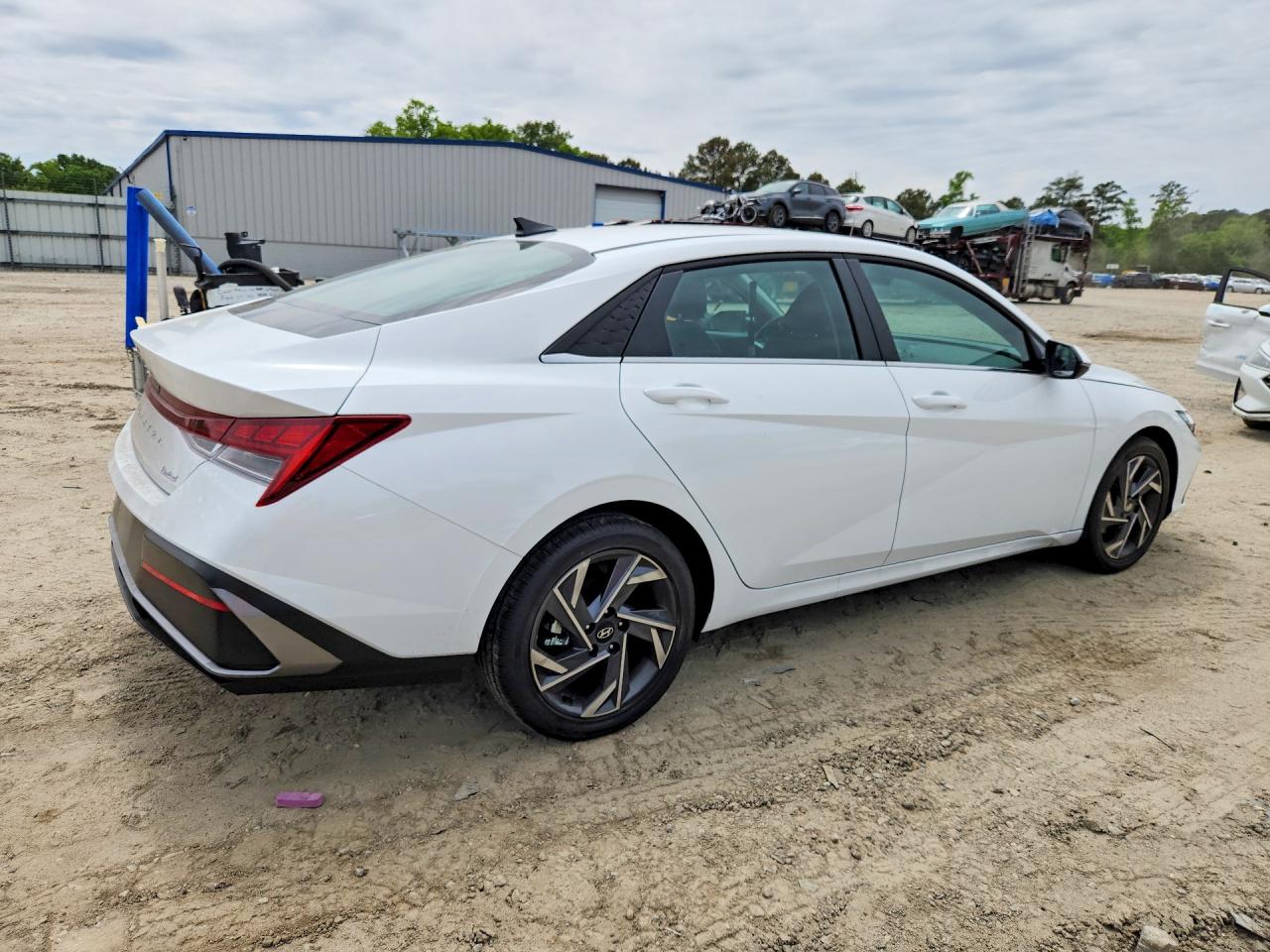 2025 HYUNDAI ELANTRA LIMITED photo 7