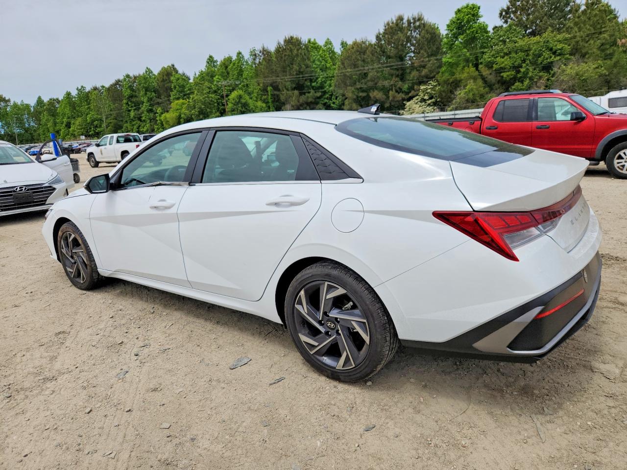 2025 HYUNDAI ELANTRA LIMITED photo 4