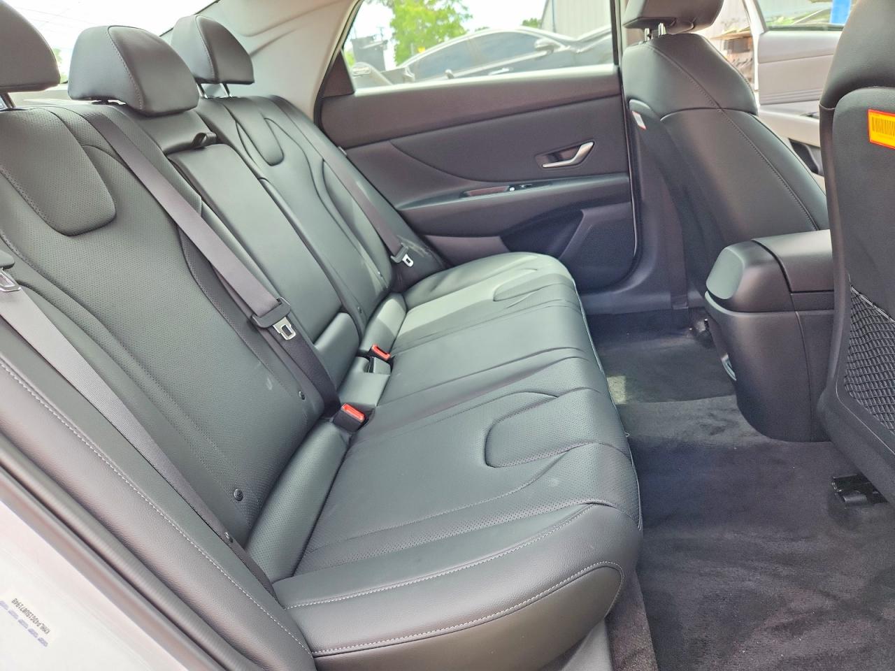 2025 HYUNDAI ELANTRA LIMITED photo 28