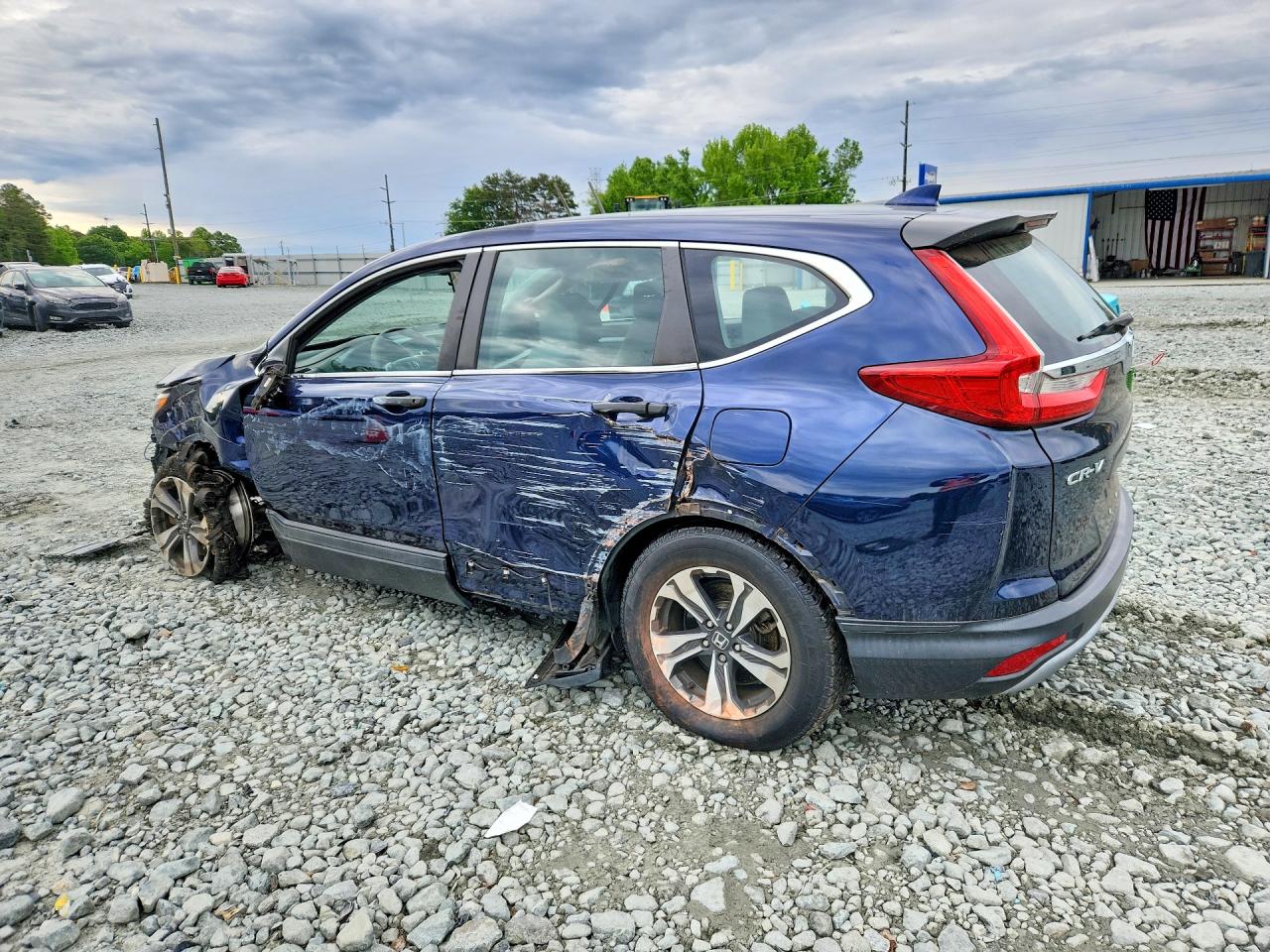 2018 HONDA CR-V LX photo 3
