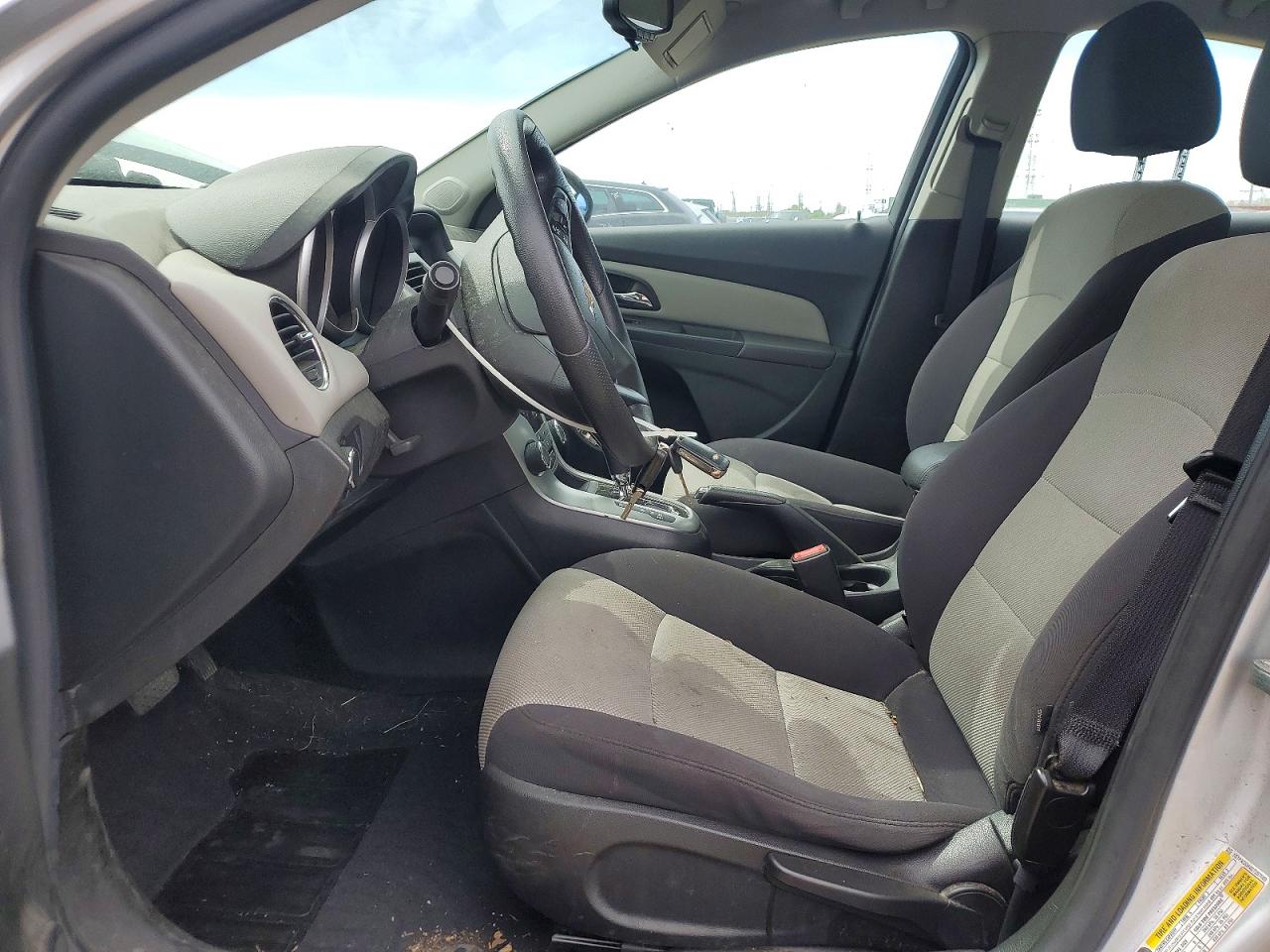 2013 CHEVROLET CRUZE LS photo 7