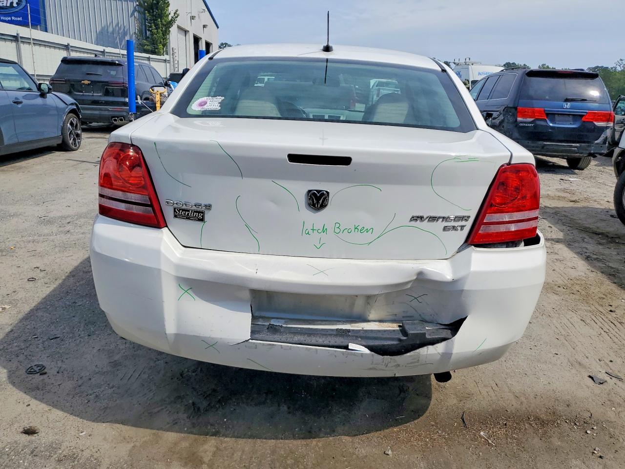 2009 DODGE AVENGER SE photo 11