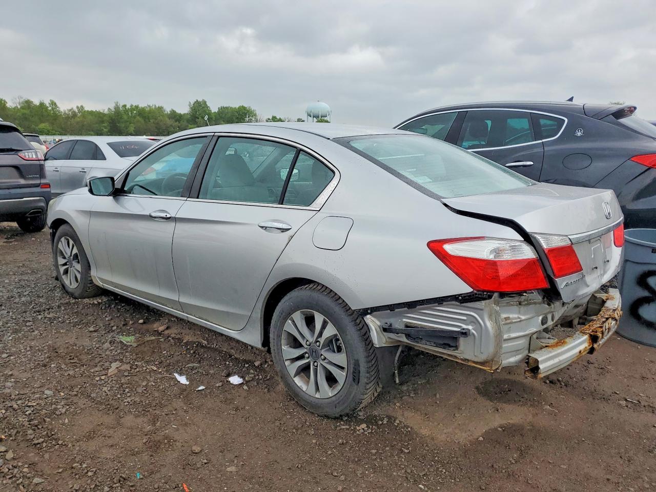 2013 HONDA ACCORD LX photo 4