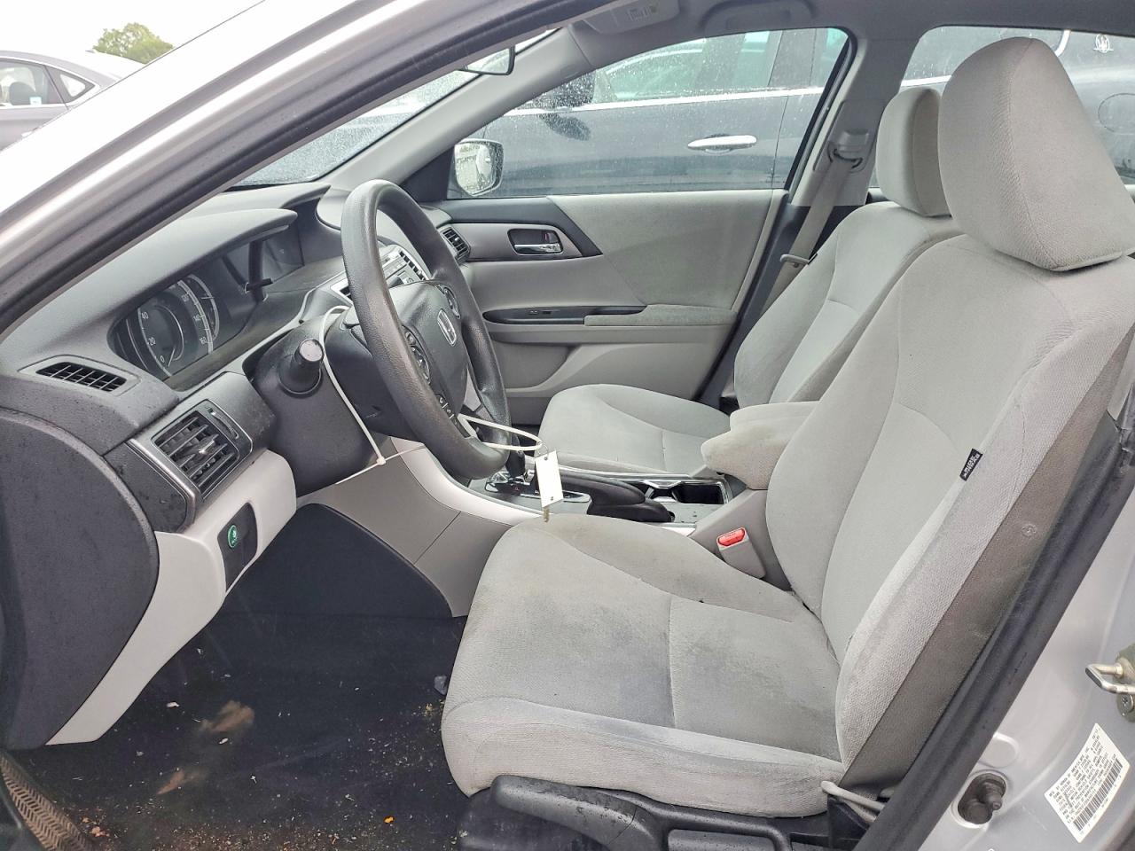 2013 HONDA ACCORD LX photo 19