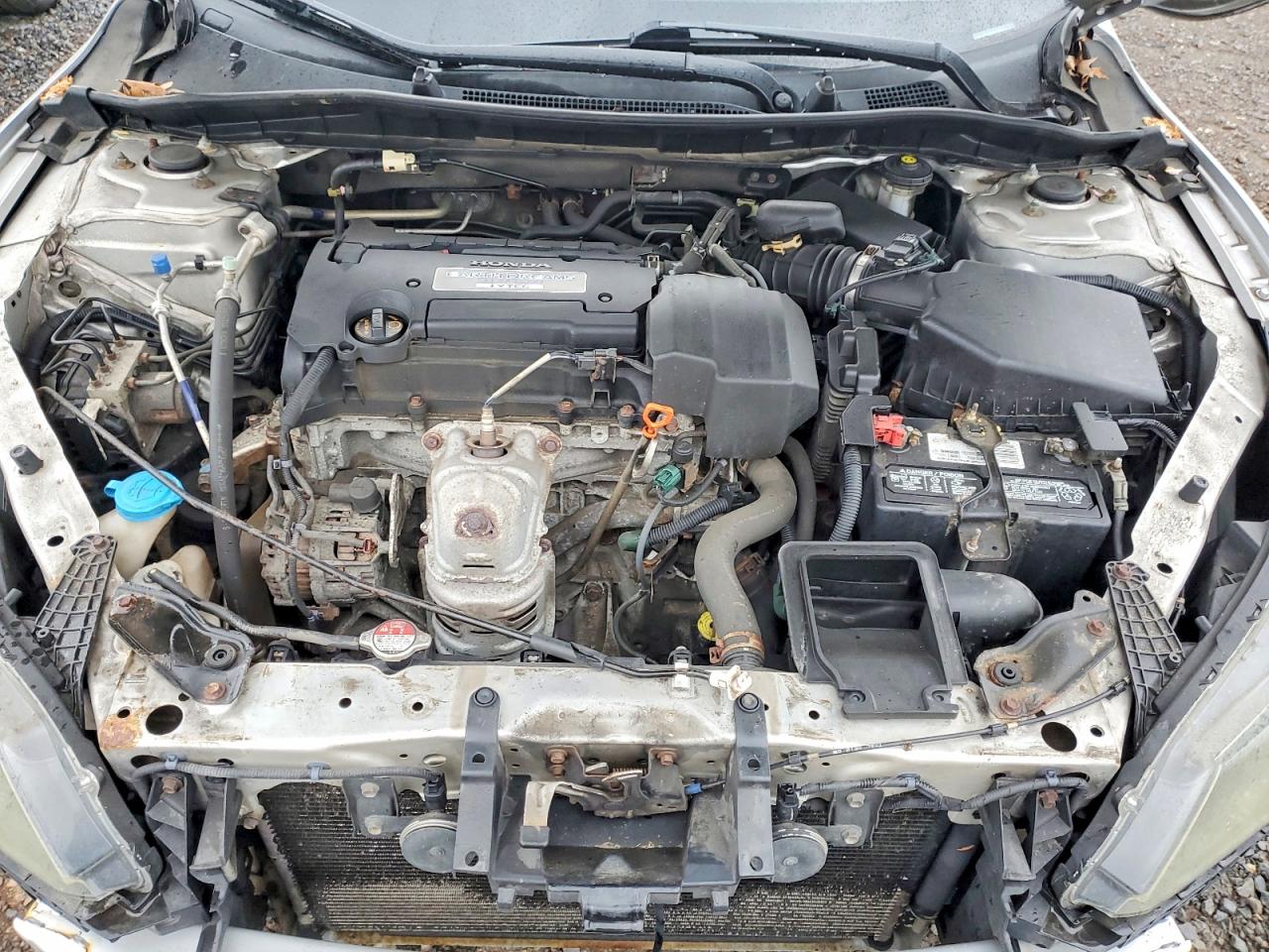 2013 HONDA ACCORD LX photo 31